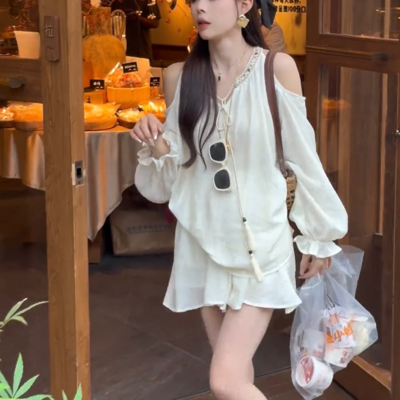 샤오 크릭 의류 한 부서 오프숄더 품격 루즈핏 느긋한 긴팔 슬림해 보이는 셔츠 치마바지 패션 세트 2325 이미지 6