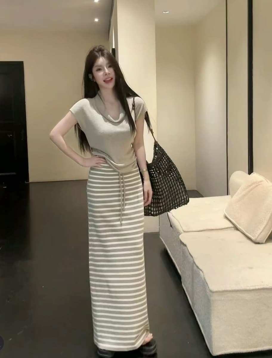 huihui 순수한 욕망 핫걸 한국 스타일 흔들다 칼라 반팔 티셔츠 하이웨이스트 스트라이프 반신 치마 세트 l065 상세 이미지 1