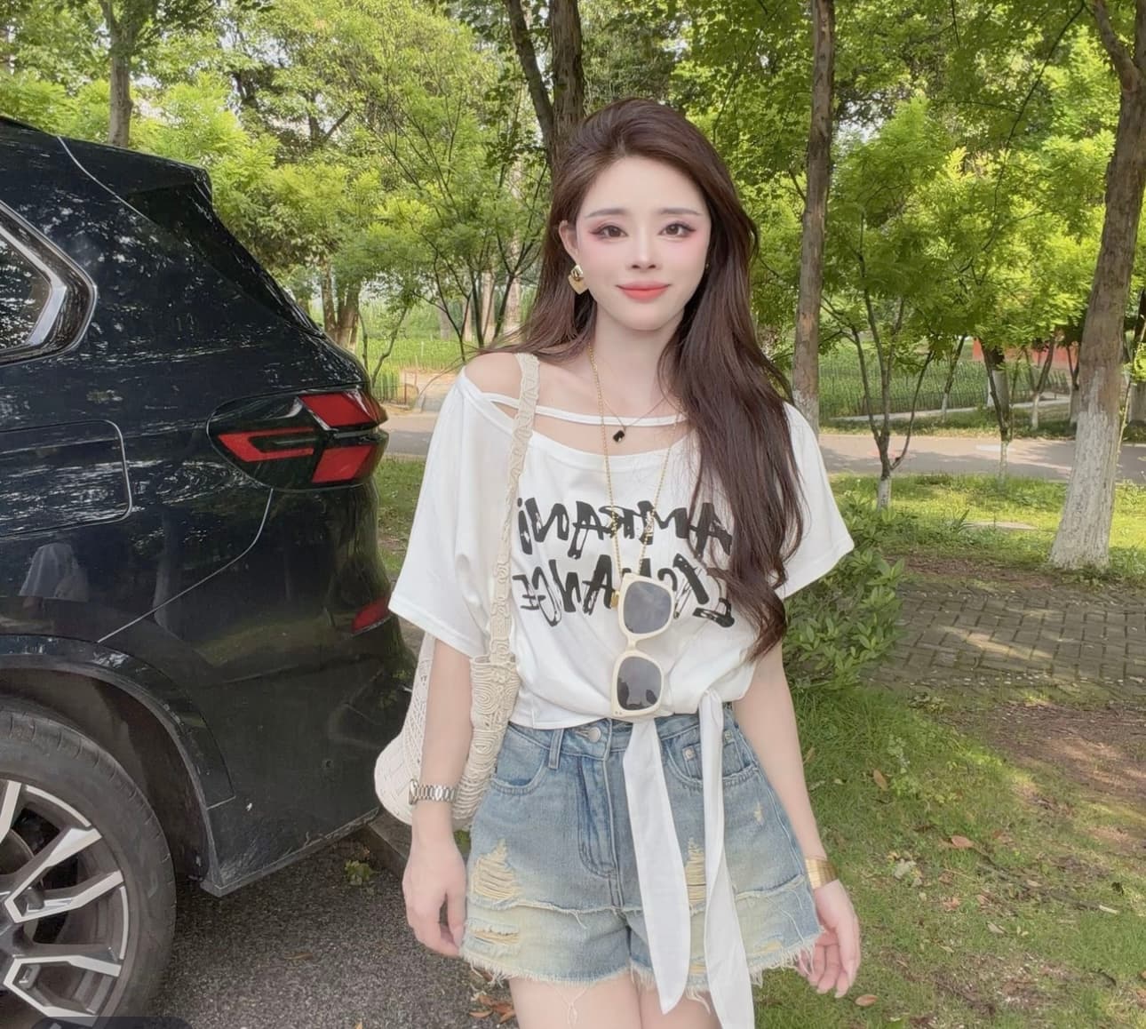 샤오 크릭 의류 여름 새로운 순수한 욕망 바람 비스듬한 오프숄더 알파벳 프린트 다용도 슬림해 보이는 반팔 티셔츠 5528 상세 이미지 1