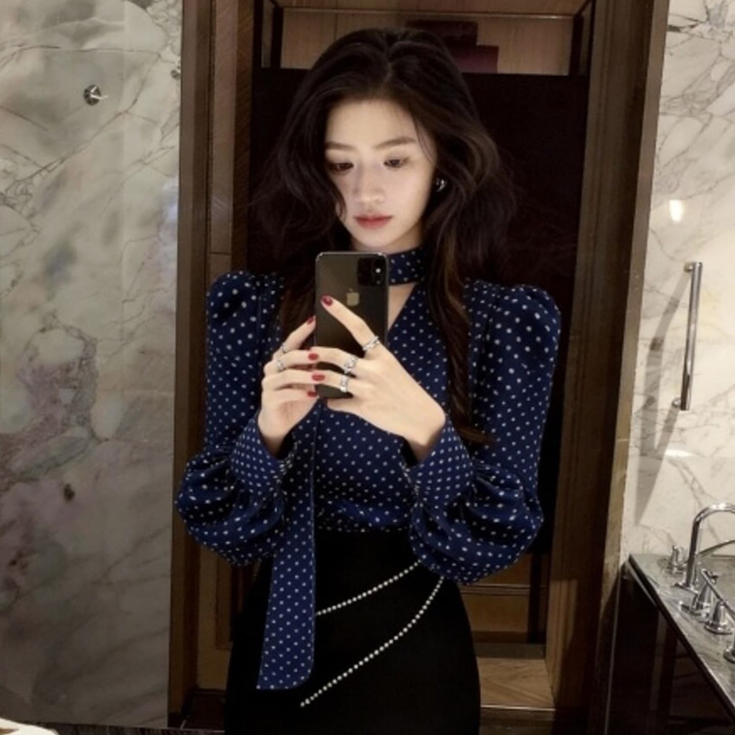 블루 색상 도트 무늬 셔츠 여성 긴 소매 봄 가을 새로운 프랑스식 행침 목 리본 V넥 맨위 아름다운 쉬폰 작은 셔츠 상세 이미지 3