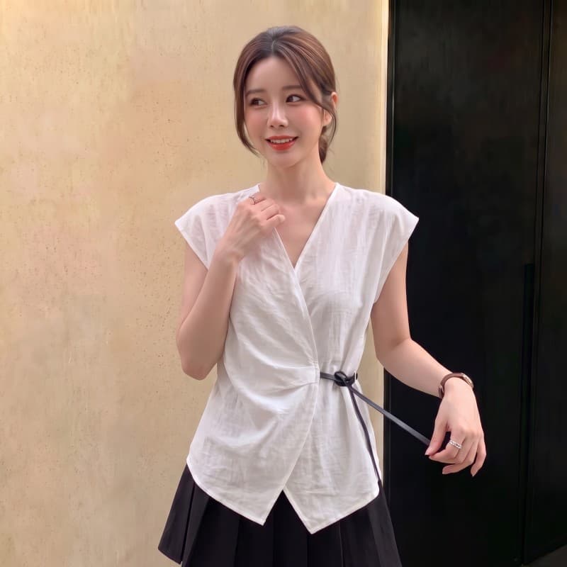 실사 빅 사이즈 지방 mm 여름 새로운 프랑스식 십자가 V넥 허리 수축 민소매 불규칙 밑단 맨위 상세 이미지 6