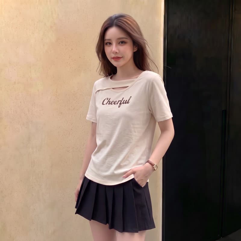 실사 빅 사이즈 지방 mm 여름 새로운 디자인 센스 홀로우 아웃 칼라 알파벳 프린트 반팔 긍정적 인 어깨 의류 티셔츠 상세 이미지 4
