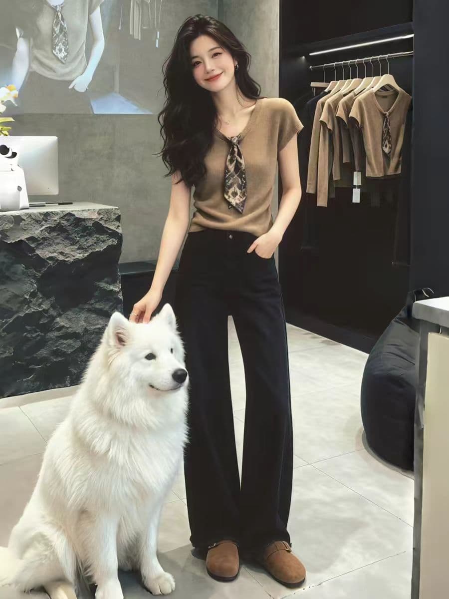 아메리칸 레트로 디자인 센스 V넥 반팔 티셔츠 여자 2026 새로운 여름 작은 대중 품격 Chic 작은 셔츠 맨위 상세 이미지 2