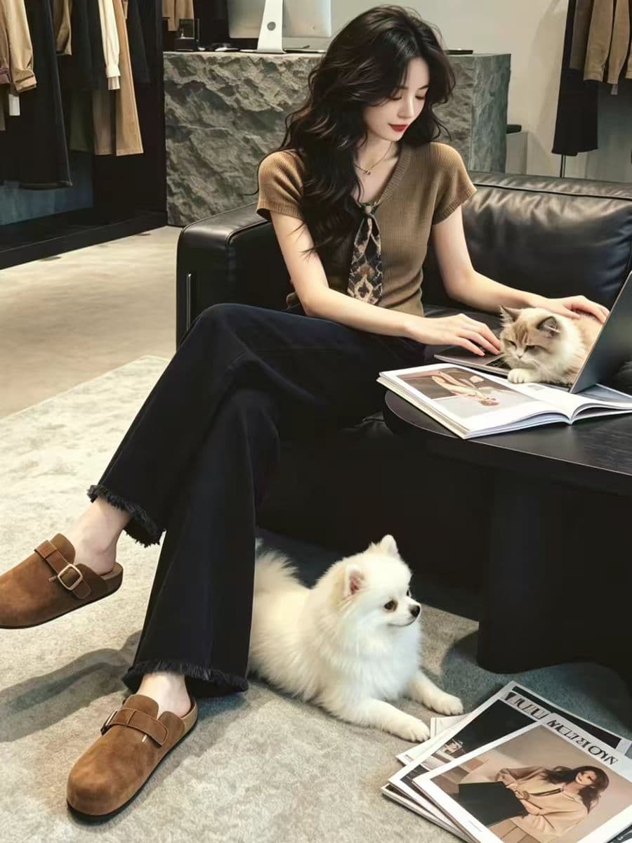 아메리칸 레트로 디자인 센스 V넥 반팔 티셔츠 여자 2026 새로운 여름 작은 대중 품격 Chic 작은 셔츠 맨위 상세 이미지 3