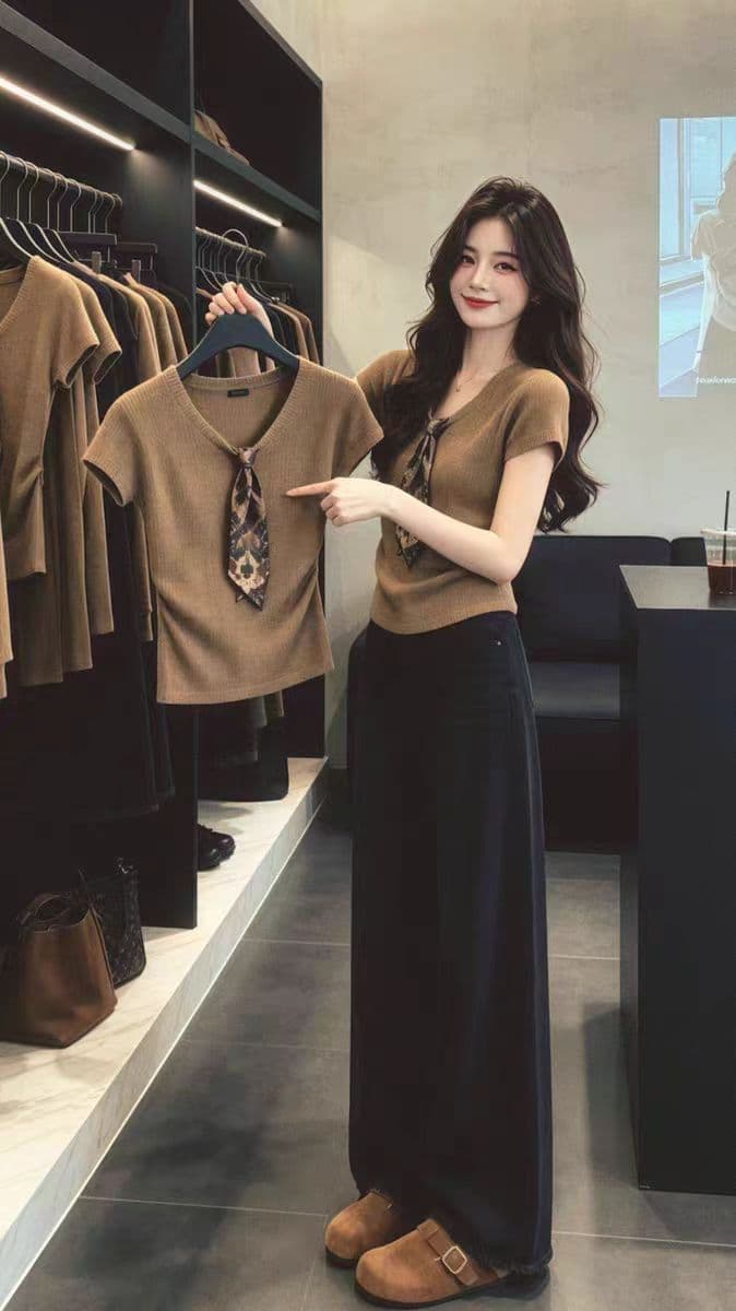 아메리칸 레트로 디자인 센스 V넥 반팔 티셔츠 여자 2026 새로운 여름 작은 대중 품격 Chic 작은 셔츠 맨위 상세 이미지 5