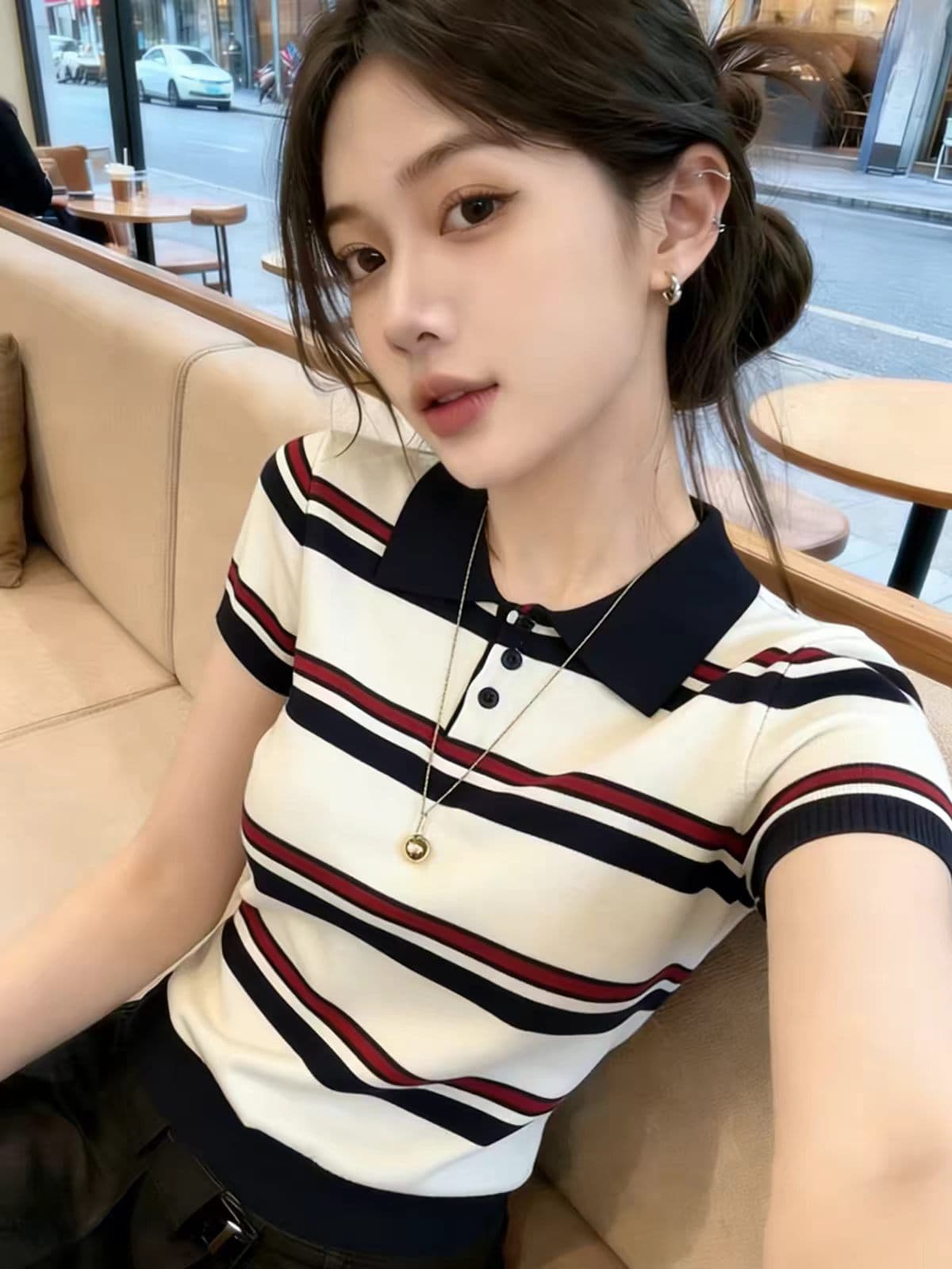 한 부서 POLO 칼라 배색 스트라이프 반팔 니트 티셔츠 여성 2026 여름 새로운 몸매 가꾸기 슬림해 보이는 외국 가스 맨위