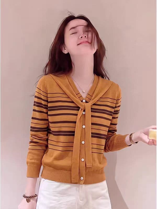 이른 가을 여성 의류 작은 키 소금 부서 연령 감소 그레이트 통해보기 가져 가라. 디자인 센스 주황색 니트 맨위 이미지 4
