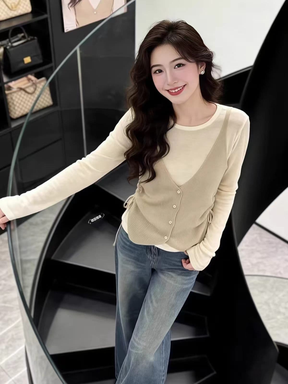 이른 가을 레트로 배색 페이크 레이어드 니트 기본 셔츠 여성 디자인 센스 펌프 로프 허리 수축 슬림해 보이는 긴팔 아름다운 맨위 상세 이미지 2