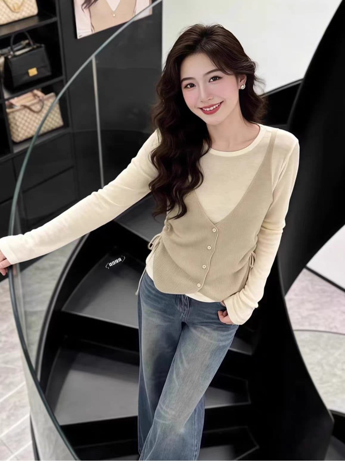 이른 가을 레트로 배색 페이크 레이어드 니트 기본 셔츠 여성 디자인 센스 펌프 로프 허리 수축 슬림해 보이는 긴팔 아름다운 맨위 상세 이미지 6