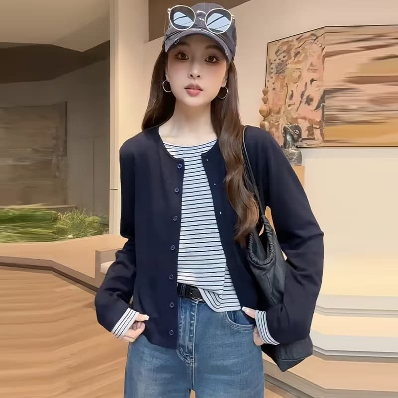 유럽 상품 디자인 센스 페이크 레이어드 스트라이프 긴팔 여성 가을 겨울철 2026 새로운 한 부서 품격 연령 감소 맨위 상세 이미지 1
