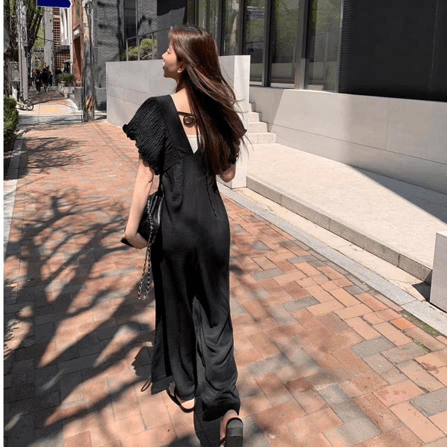 2026 년 여름 새로운 한 부서 chic 패션 다용도 품격 V넥 프릴 주름 넓은 다리 점프 슈트 바지 상세 이미지 1