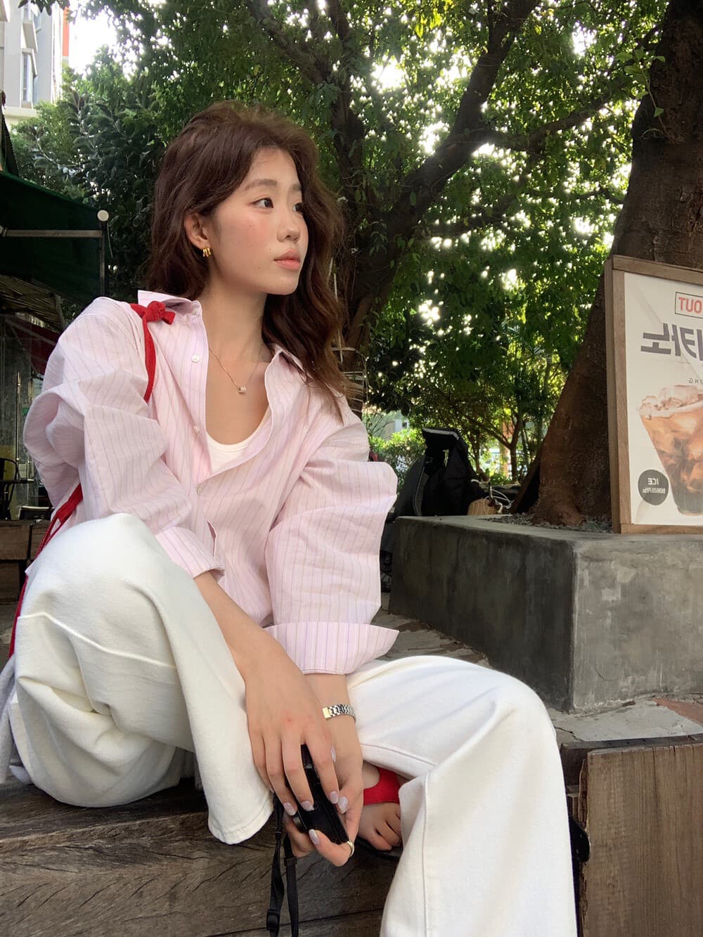 한 부서 품격 스트라이프 스택 착용 디자인 센스 루즈핏 다용도 슬림해 보이는 스트라이프 셔츠 상세 이미지 5
