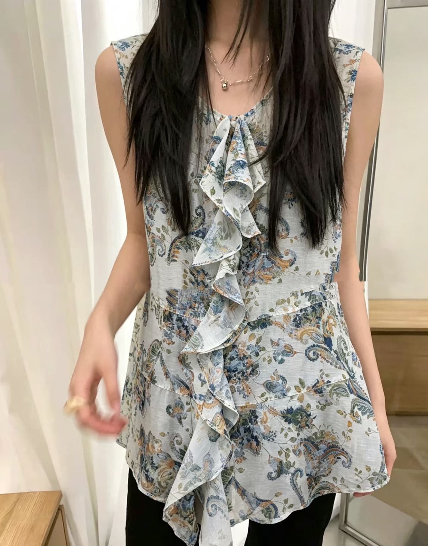 한 부서 부드러운 작은 여자 프릴 장식 맨위 이미지 4