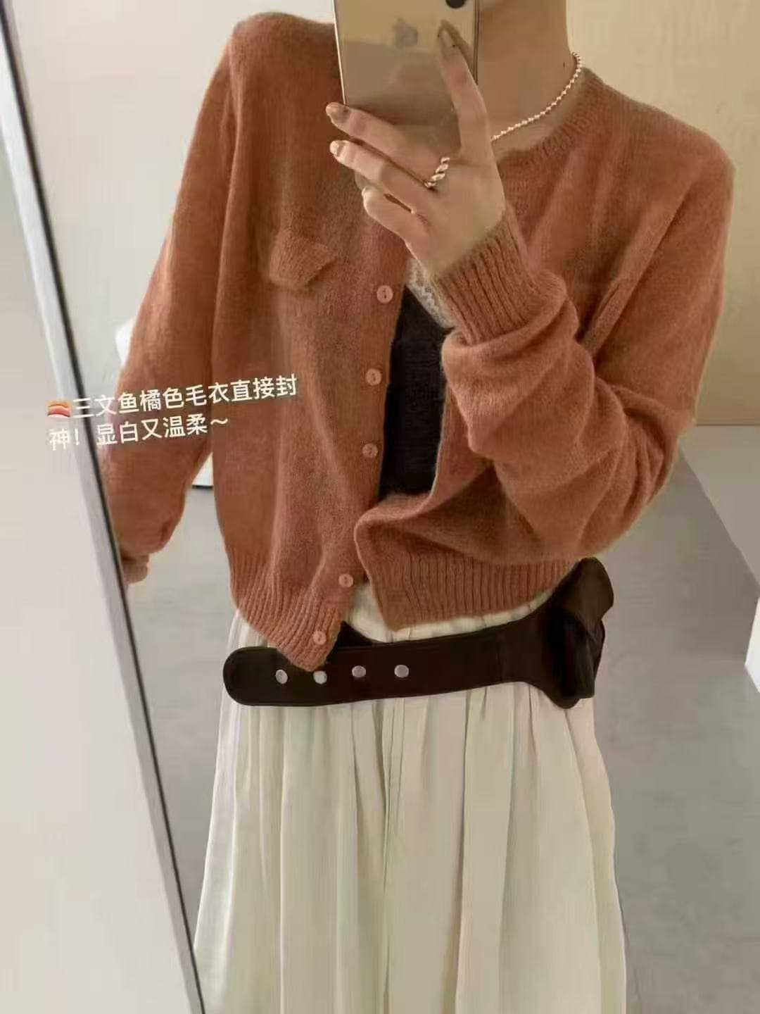 가을 켜기 새로운 한 부서 달콤한 스타일 주머니 장식 털 바다 털 긴팔 니트 오픈 가디건 여성 상세 이미지 5