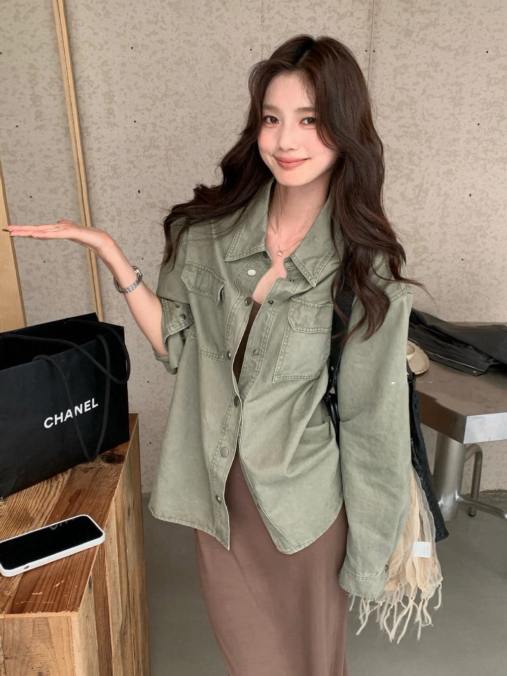 가을 켜기 새로운 파리 주말 레트로 루즈핏 폴로 칼라 워크웨어 셔츠 데님 재킷 상세 이미지 4