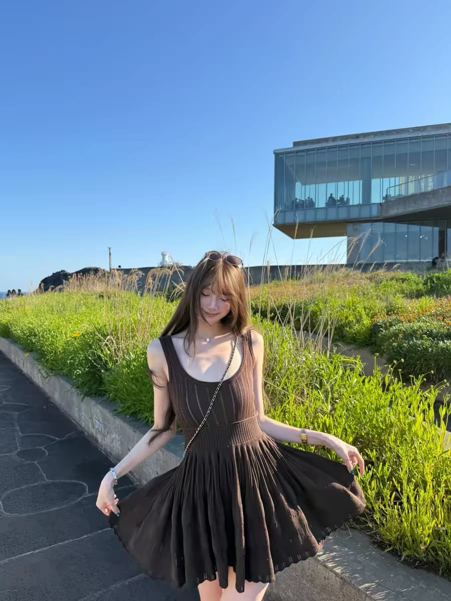 yangzifan ala1a 한자 오 천 골드 1 1 무거운 작업 니트 부유 한 가족 천 골드 센스 민소매 여성 드레스 여름 상세 이미지 5