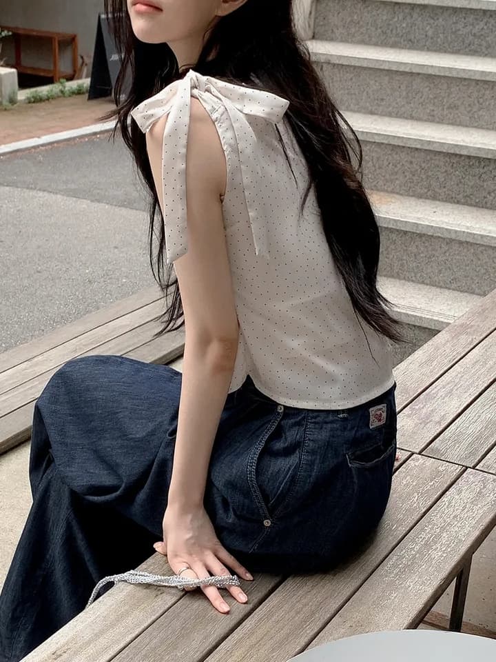 chic 한 부서 여름 프랑스식 부드러운 달콤함 불규칙 비스듬한 어깨 레이스업 도트 주름 장식 민소매 조끼 맨위 상세 이미지 4