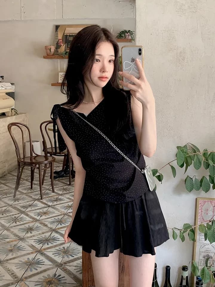 chic 한 부서 여름 프랑스식 부드러운 달콤함 불규칙 비스듬한 어깨 레이스업 도트 주름 장식 민소매 조끼 맨위 상세 이미지 21