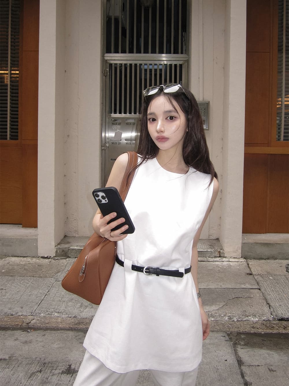 ins 한국 여름 레트로 개성 미니멀리즘 작은 대중 라운드 넥 민소매 조끼 맨위 미니 스커트 벨트 포함 상세 이미지 9