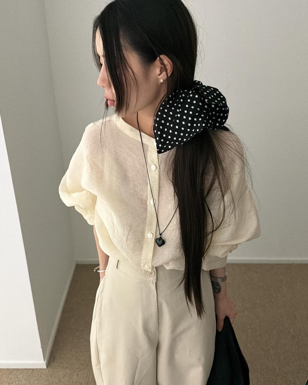 chic 한 부서 이른 가을 패션 레트로 작은 스탠드 칼라 싱글 줄 버튼 양면 착용 루즈핏 다용도 긴팔 셔츠 맨위 상세 이미지 26