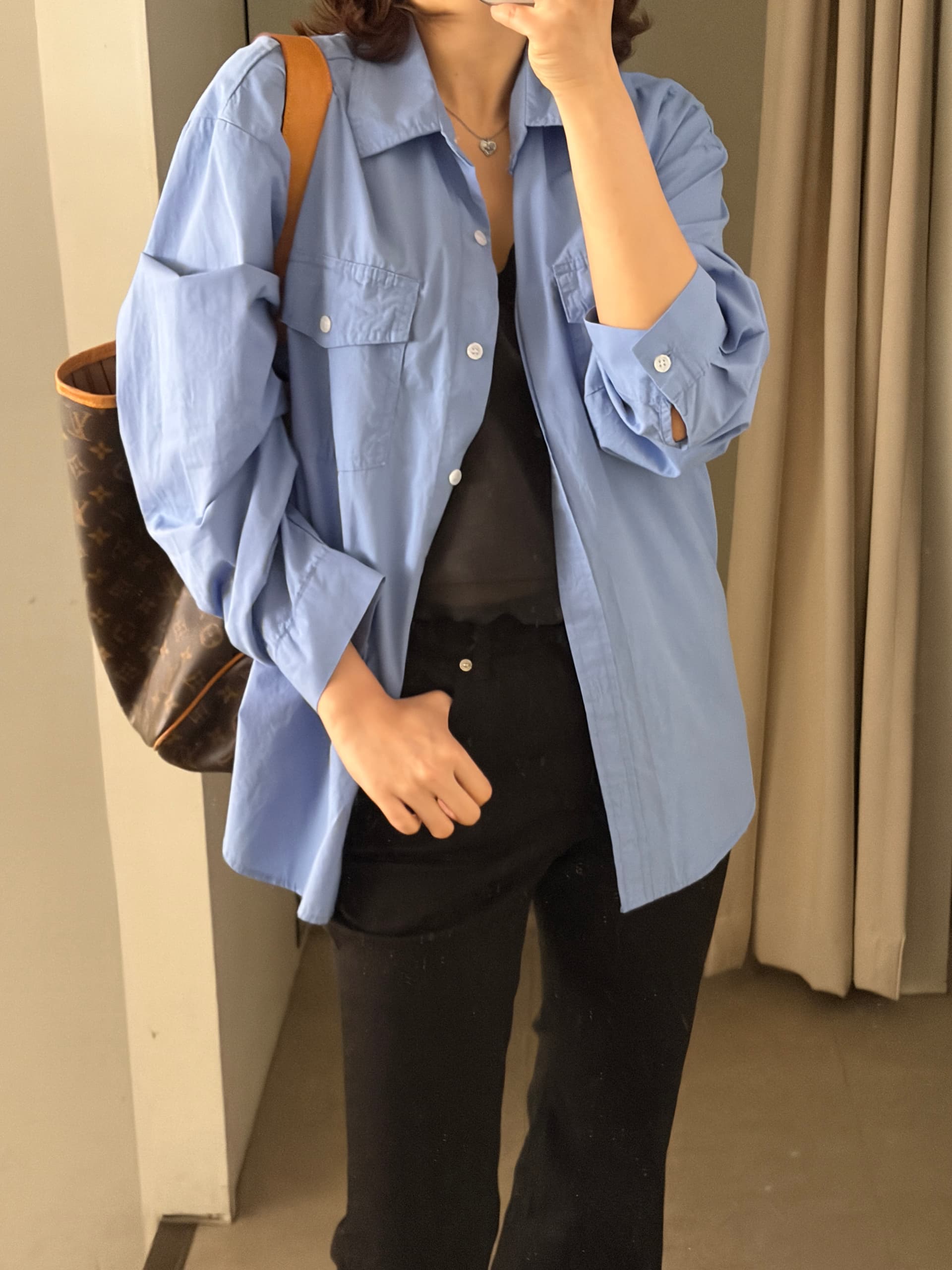 ins 한국 이른 가을 레트로 워크웨어 주머니 패션 느긋한 루즈핏 다용도 싱글 줄 버튼 긴팔 셔츠 맨위 이미지 4