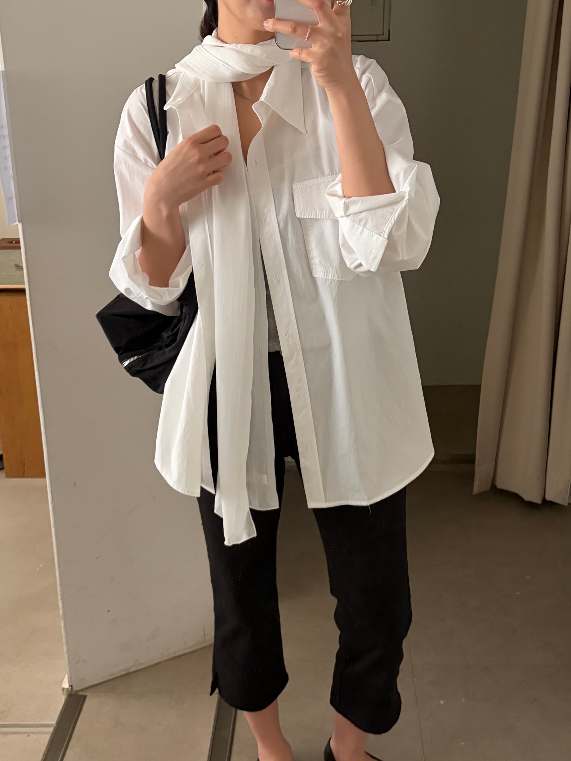 ins 한국 이른 가을 레트로 워크웨어 주머니 패션 느긋한 루즈핏 다용도 싱글 줄 버튼 긴팔 셔츠 맨위 상세 이미지 1
