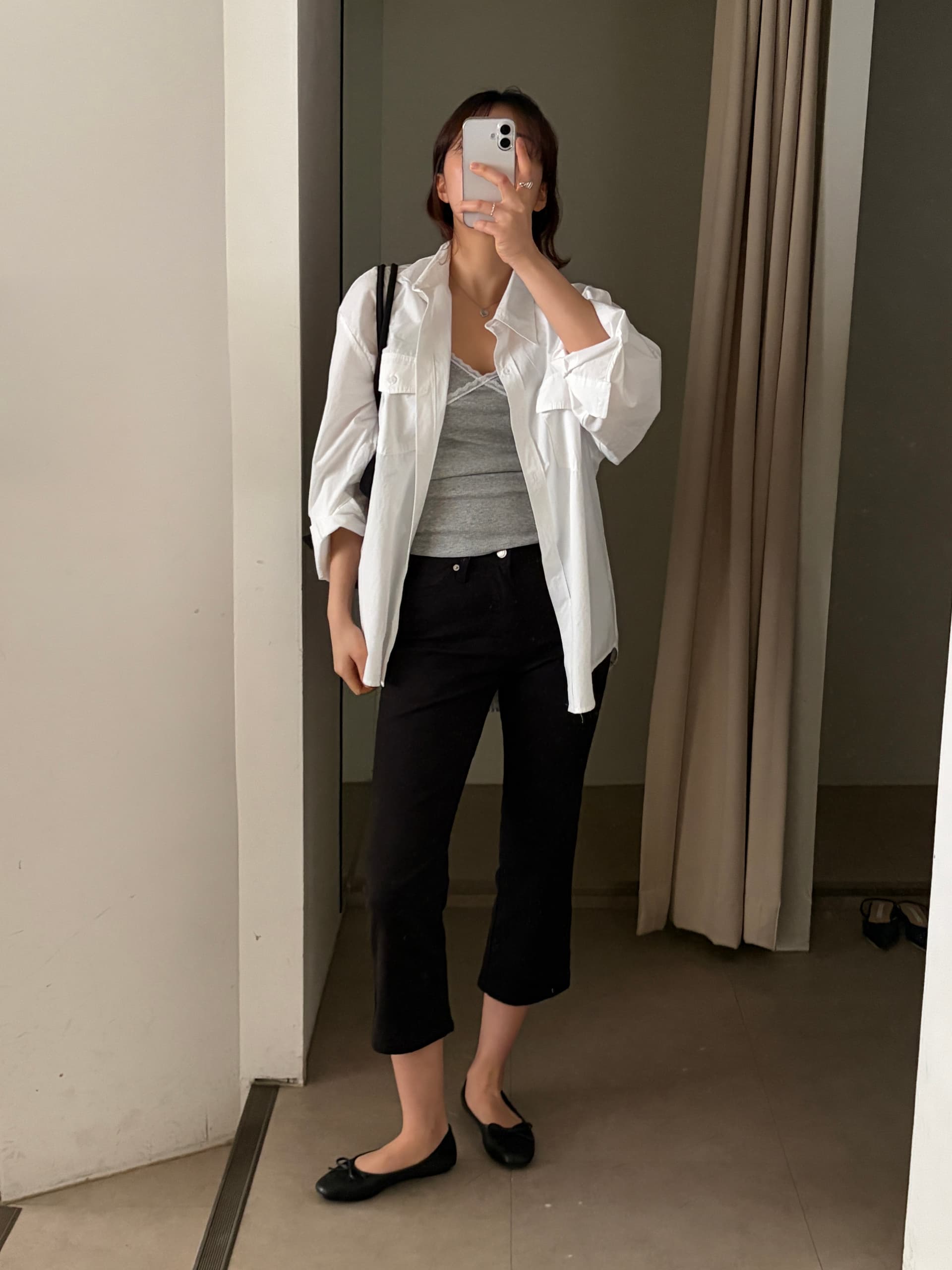 ins 한국 이른 가을 레트로 워크웨어 주머니 패션 느긋한 루즈핏 다용도 싱글 줄 버튼 긴팔 셔츠 맨위 상세 이미지 4