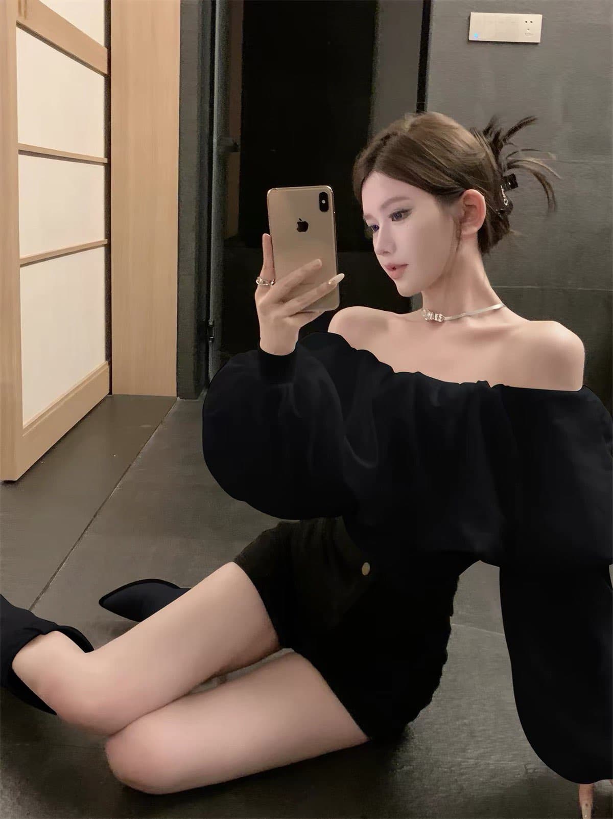 2026 섹시함 오프숄더 거품 소매 슈퍼 요정 시폰 셔츠 여성 가을 겨울철 프랑스식 허리 수축 긴팔 맨위 기본 셔츠 상세 이미지 3