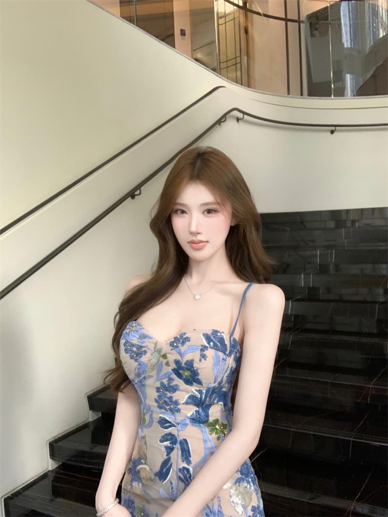실사 파란색 작은 대중 꽃무늬 슬립 드레스 타이트 스커트 명문 여성 빛 럭셔리 3d 프린트 미니 스커트 상세 이미지 10