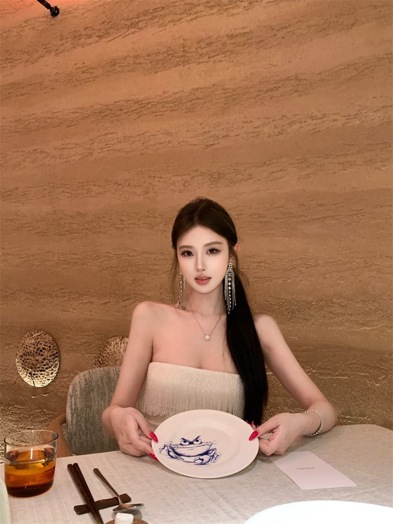 실사 프랑스식 여성 드레스 새로운 오프숄더 술 한 마디 미니 스커트 튜브탑 생일 데이트 치마 이미지 4