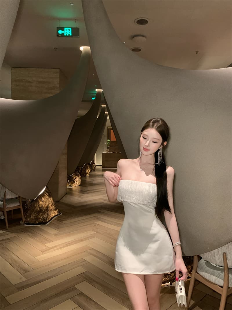 실사 프랑스식 여성 드레스 새로운 오프숄더 술 한 마디 미니 스커트 튜브탑 생일 데이트 치마 이미지 3