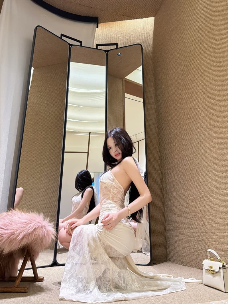 프랑스식 행침 목 여성 드레스 이른 가을 새로운 디자인 센스 백리스 타이트 스커트 롱 스커트 레이스 데이트 인사이드 가져 가라. 치마 상세 이미지 6