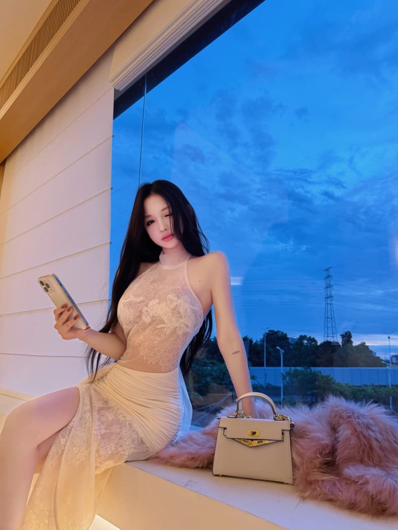 프랑스식 행침 목 여성 드레스 이른 가을 새로운 디자인 센스 백리스 타이트 스커트 롱 스커트 레이스 데이트 인사이드 가져 가라. 치마 상세 이미지 19