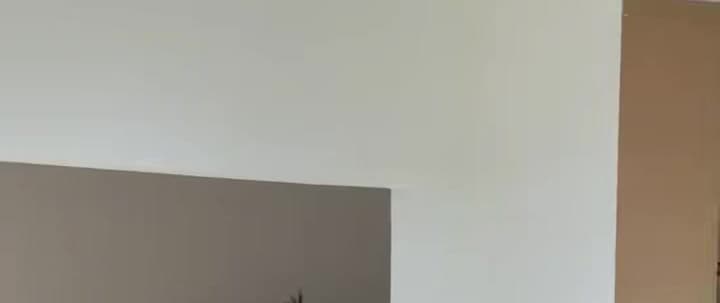 지금 새로운 가을 코디 캐주얼 패션 비스듬한 어깨 의류 화이트 와이드 레그 팬츠 세트 상세 이미지 37