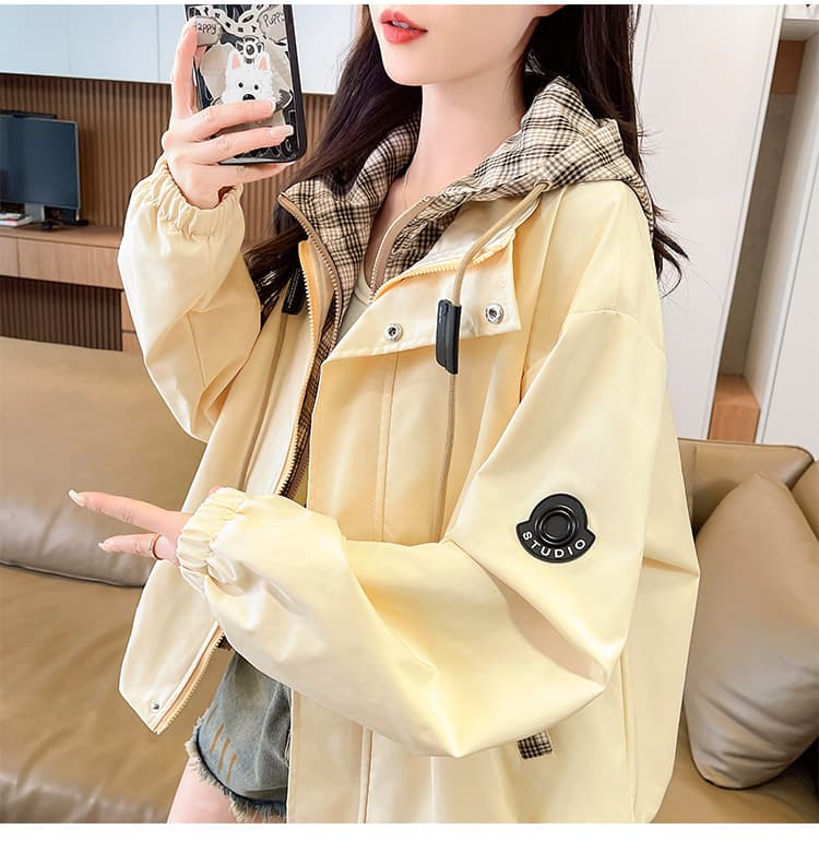 페이크 레이어드 체크무늬 후드 자켓 학원 스타일 루즈핏 다용도 후드 체크무늬 패치워크 워크웨어 재킷 맨위 트렌디 상세 이미지 32