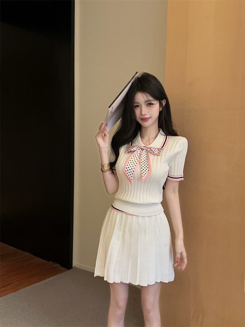 실사 연령 감소 배색 폴로 칼라 반팔 몸매 가꾸기 도트 무늬 나비 매듭 맨위 플리츠 반신 치마 세트 상세 이미지 2