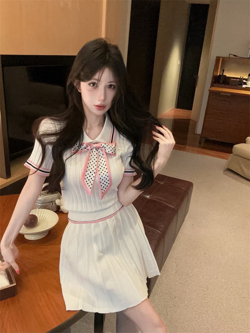 실사 연령 감소 배색 폴로 칼라 반팔 몸매 가꾸기 도트 무늬 나비 매듭 맨위 플리츠 반신 치마 세트 상세 이미지 5