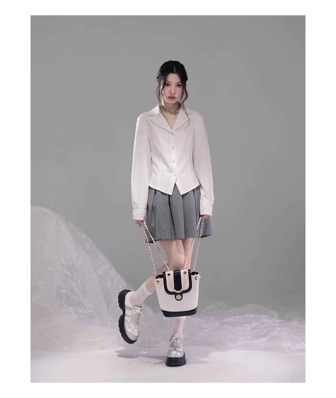 2026 이른 봄 작은 예쁜 허리 셔츠 구름 슈 화이트 허리 수축 트임 셔츠 상세 이미지 6