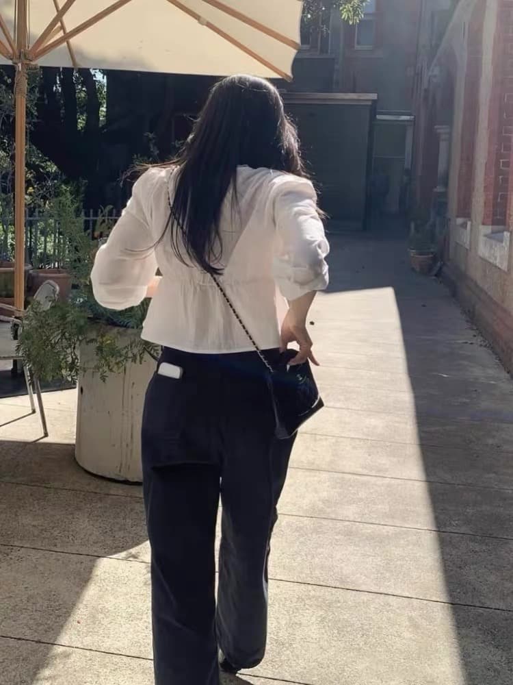 물리적 인지도 있음 업데이트 한국 동대문 작은 대중 레이스 프릴 플리츠 쇼트 스타일 화이트 허리 수축 여성 셔츠 이미지 4