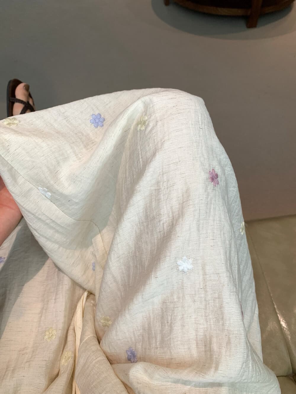 물리적 인지도 있음 업데이트 여름 섹션 무거운 작업 자수 꽃 루즈핏 와이드 레그 팬츠 캐주얼 바지 상세 이미지 3