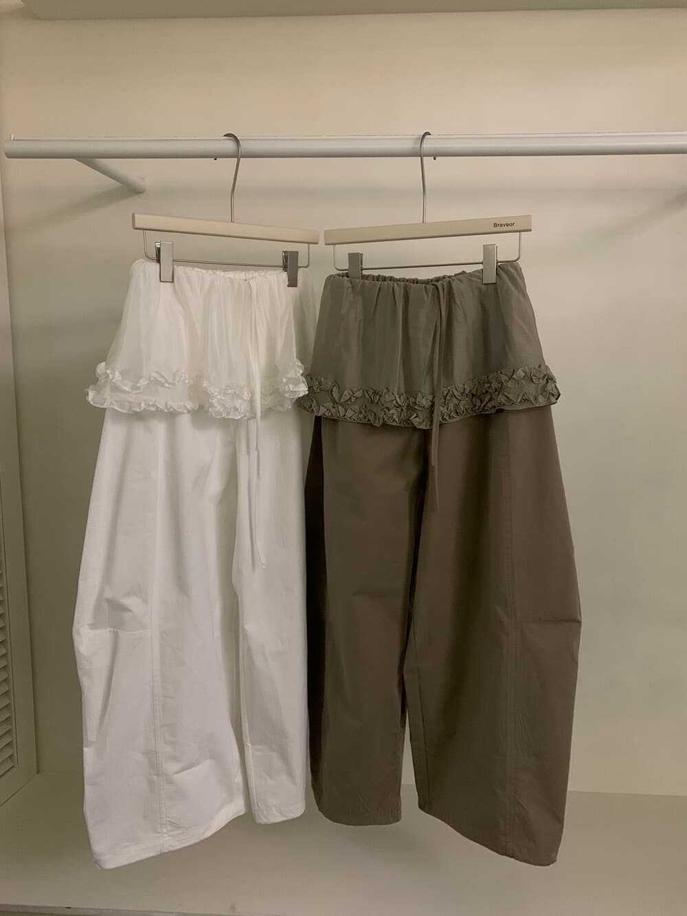 물리적 인지도 있음 업데이트 한 부서 프릴 레이스업 페이크 레이어드 패션 다용도 슬림해 보이는 캐주얼 바지 상세 이미지 7