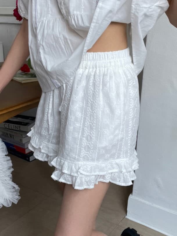물리적 인지도 있음 업데이트 한 부서 레이스 레이스 허리밴드 넓은 다리가 짧다. 바지 여성