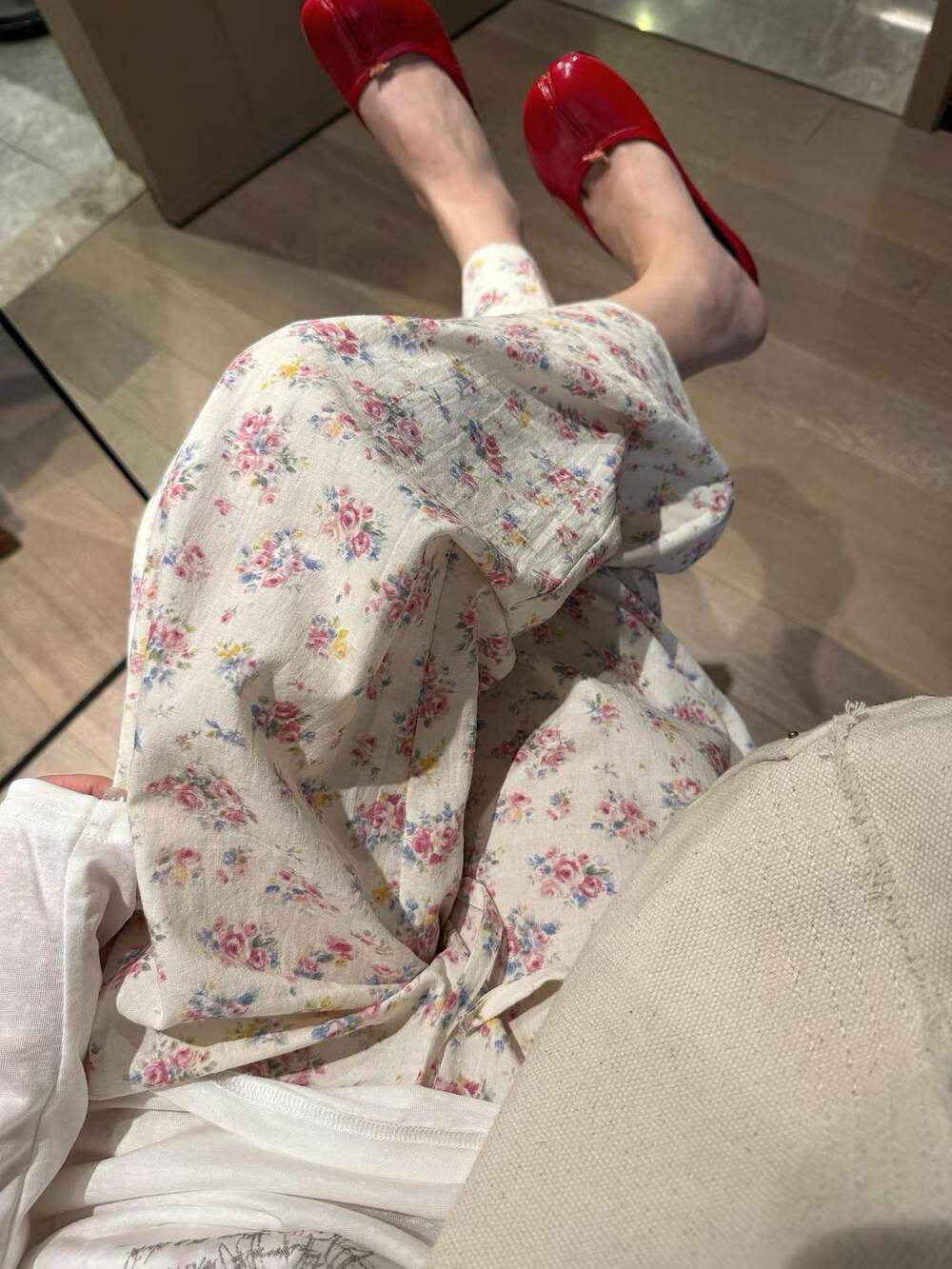 물리적 인지도 있음 업데이트 부드러운 다시 느슨함 꽃무늬 9부 바지 캐주얼 바지 느긋한 바람 상세 이미지 7