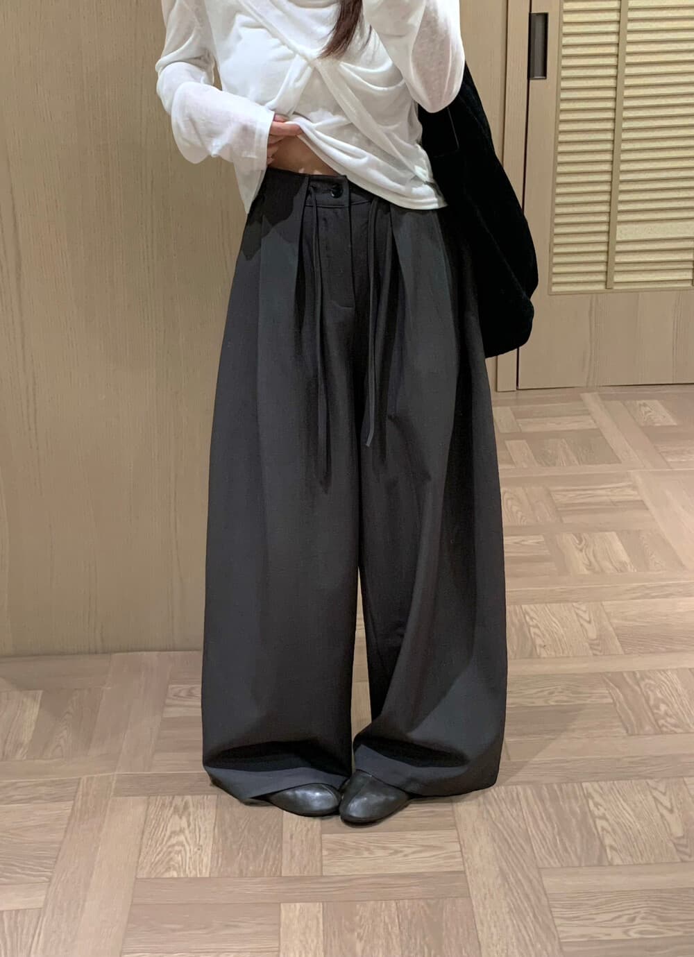 물리적 인지도 있음 업데이트 가을 켜기 새로운 한 부서 느슨함 센스 밴딩 루즈핏 펌프 로프 캐주얼 바지 상세 이미지 2