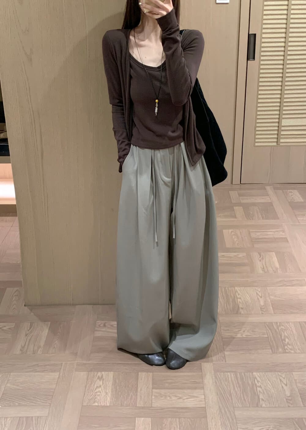 물리적 인지도 있음 업데이트 가을 켜기 새로운 한 부서 느슨함 센스 밴딩 루즈핏 펌프 로프 캐주얼 바지 상세 이미지 8