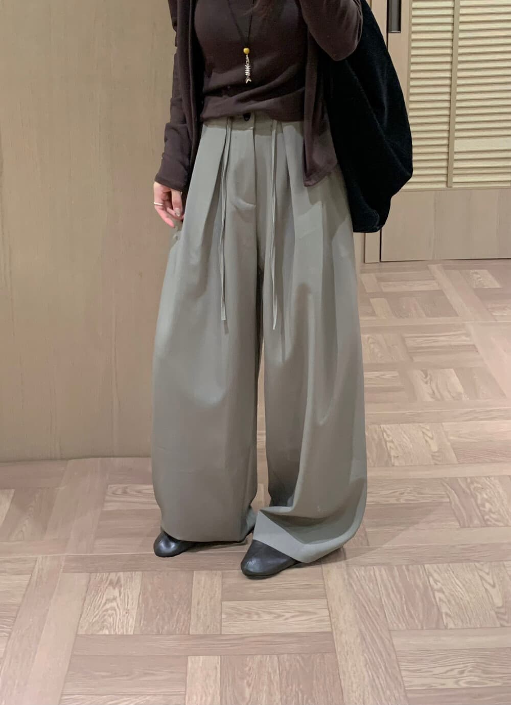 물리적 인지도 있음 업데이트 가을 켜기 새로운 한 부서 느슨함 센스 밴딩 루즈핏 펌프 로프 캐주얼 바지 상세 이미지 10