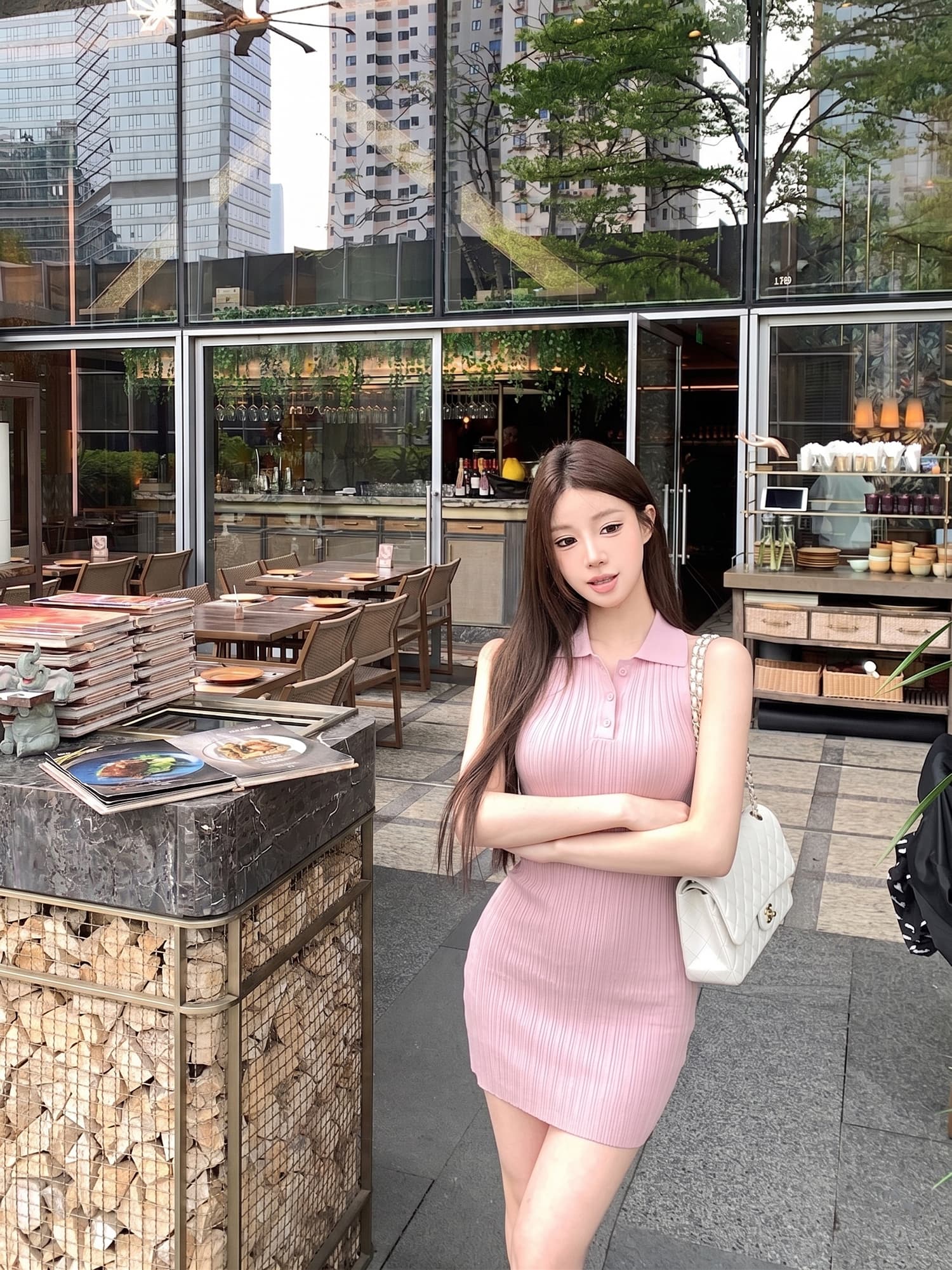 핑크색 폴로 칼라 민소매 조끼 여성 드레스 봄 여름 타이트 스커트 미니 스커트 상세 이미지 5