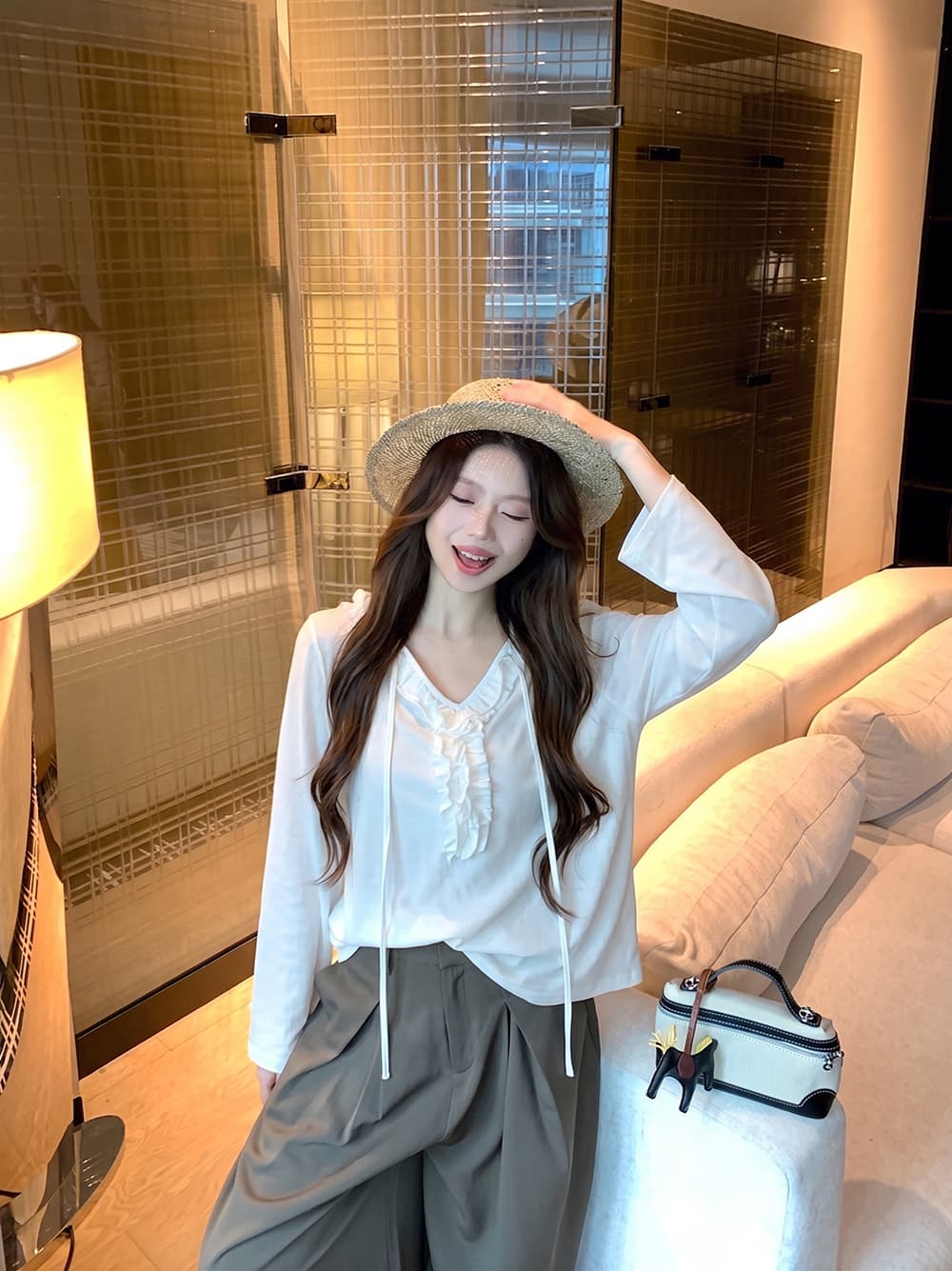 한 부서 화이트 프릴 V넥 7부 소매 티셔츠 여성 여름 루즈핏 디자인 센스 슬림해 보이는 긍정적 인 어깨 의류 상세 이미지 6