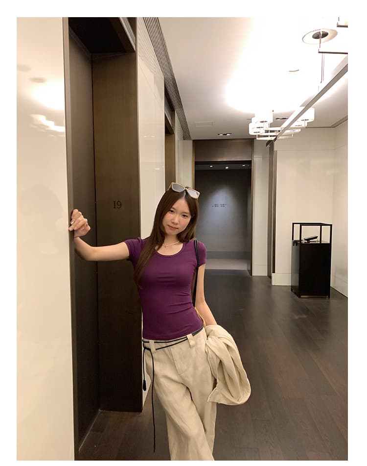 실사 그림 아메리칸 핫걸 긍정적 인 어깨 몸매 가꾸기 라운드 넥 반팔 티셔츠 여성 여름 2026 새로운 쇼트 스타일 작은 맨위 상세 이미지 24