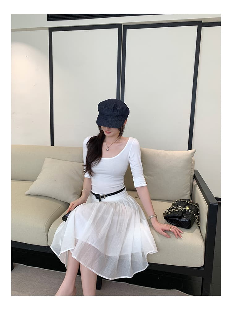 실사 그림 슈퍼 화재 연령 감소 긍정적 인 어깨 몸매 가꾸기 u 칼라 5 점 소매 티셔츠 여성 여름 2026 새로운 외국 가스 고유 한 맨위 상세 이미지 14